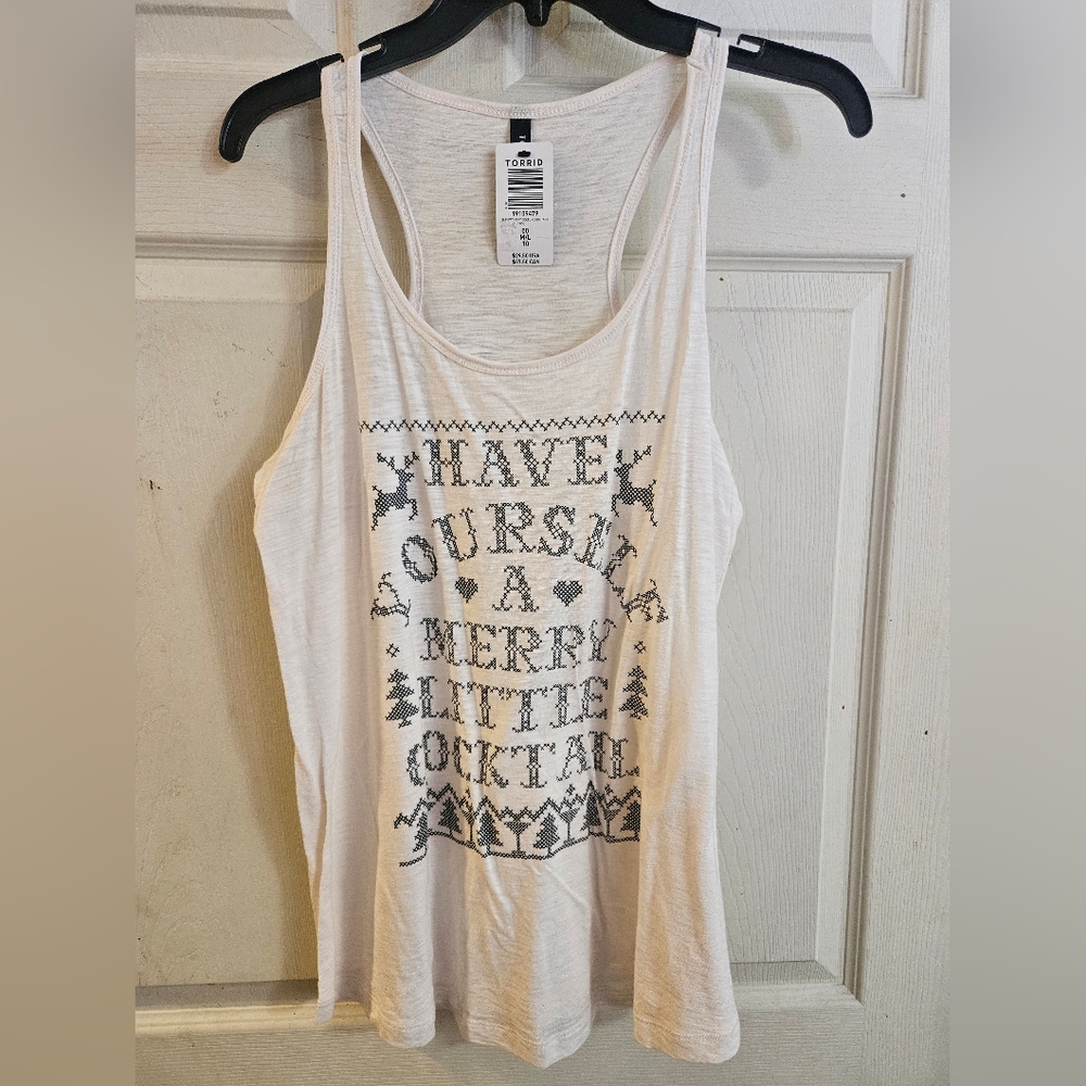 TORRID HAVE YOURSELF A MERRY LITTLE COCKTAIL SLEEP TANK: IVORY: NWT: 00 (M/L)